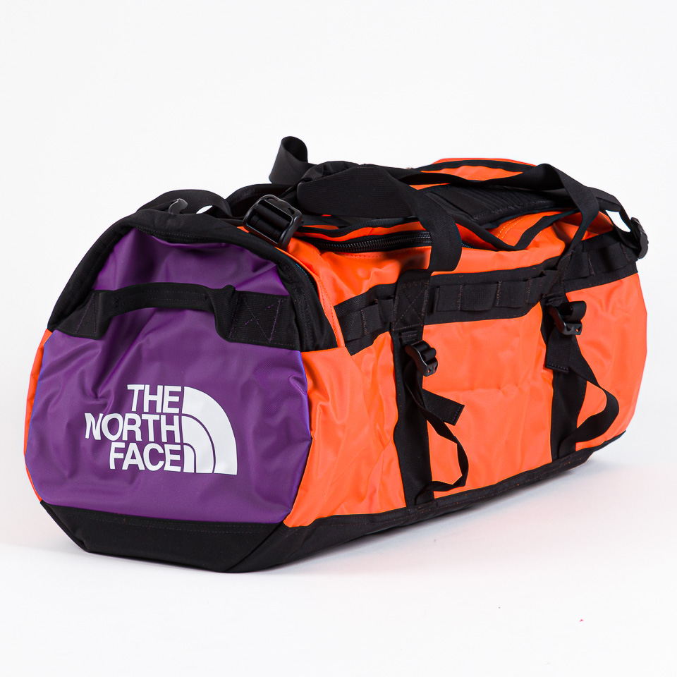 Base Camp Duffel M 71L Red orange & transantarctic blue - The