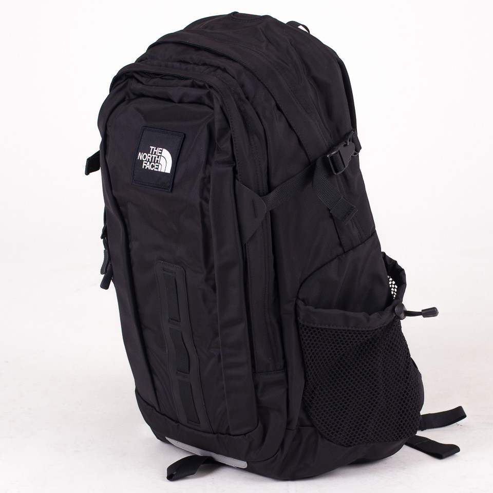 Hot Shot Backpack Tnf black - The North Face | The Firm Shop