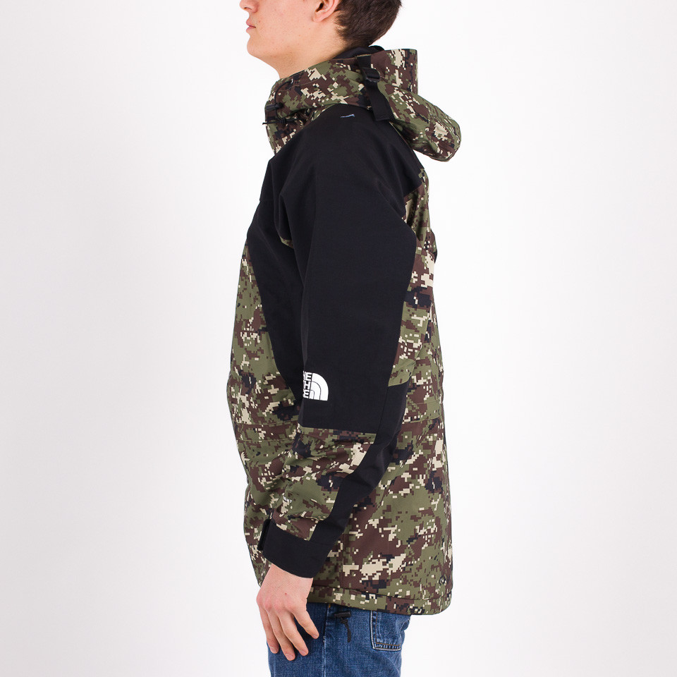 1994 Retro Mountain Light Futurelight™ Digicamo - The North Face